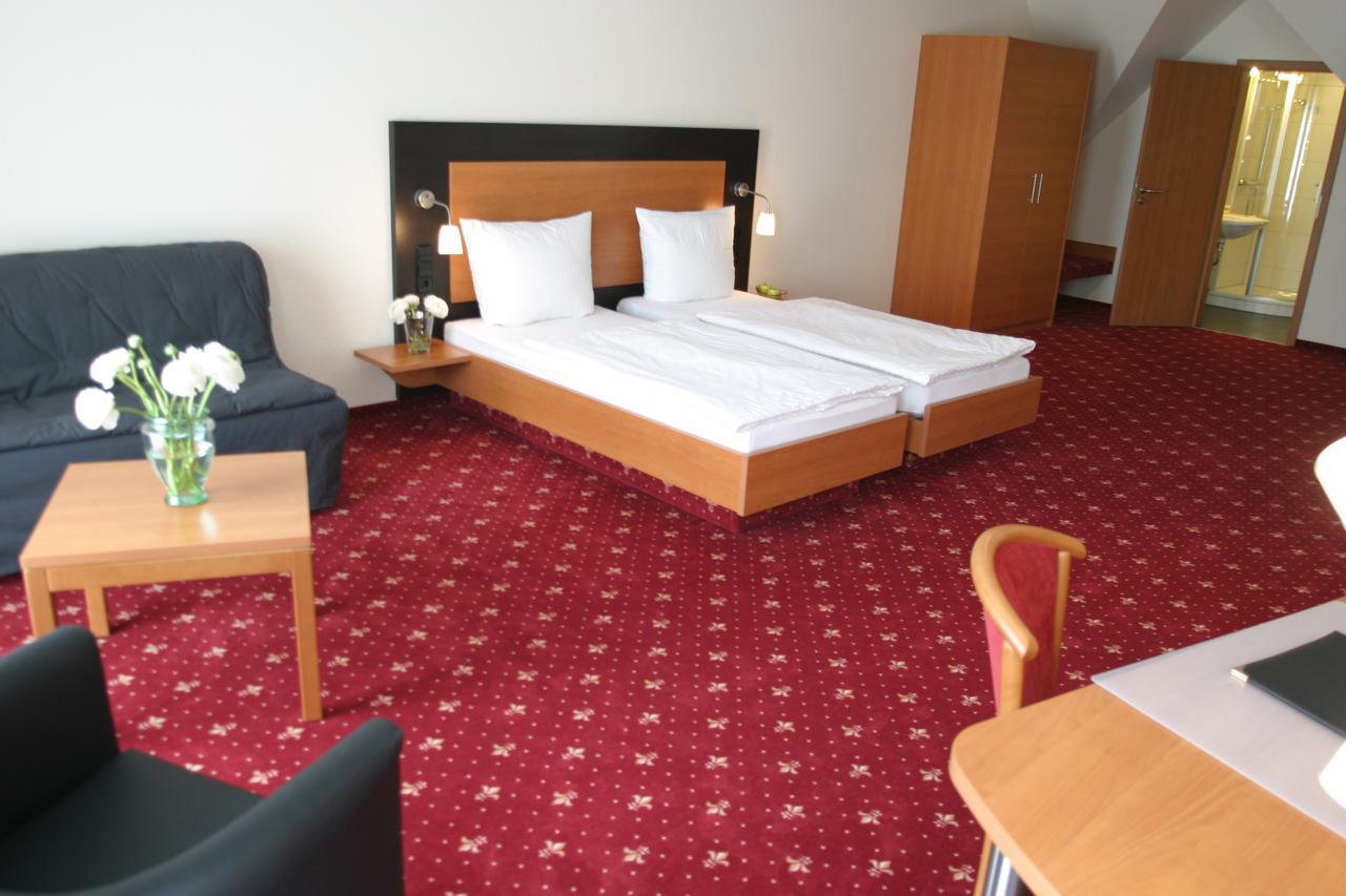 Hotel Zum Roessel Kandel Ngoại thất bức ảnh